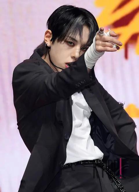 WEi Dae-hyun — Showcase