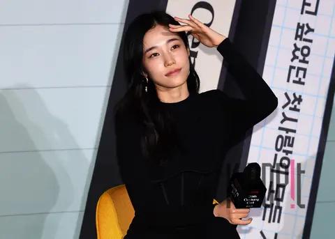 Noh Yun-seo — 20th Century Girl Production Briefing