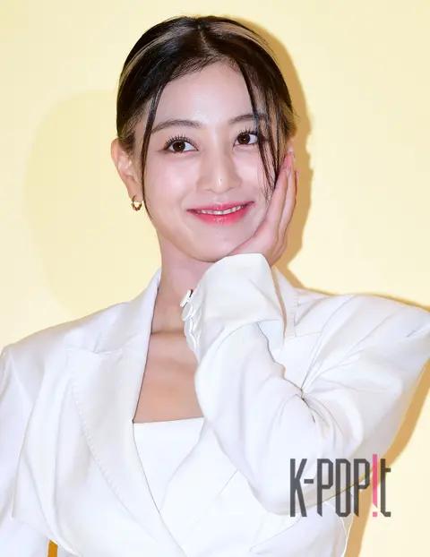 Jihyo (TWICE) — Launch