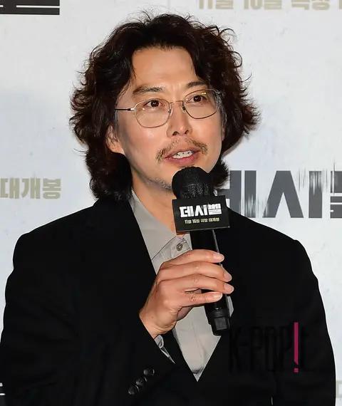 Director Hwang In-ho — Decibel Production Briefing