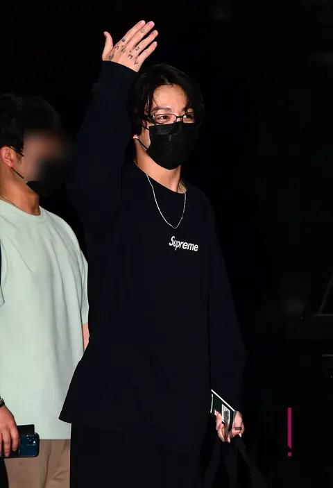 Jungkook (BTS) — Airport