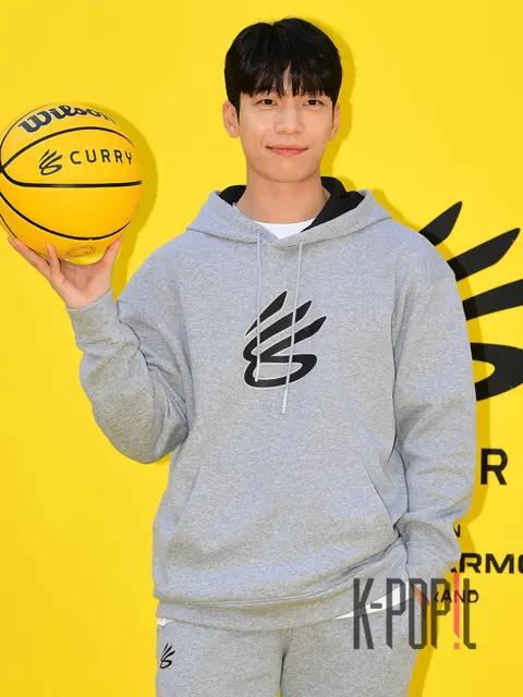 Wi Ha-joon — Launch
