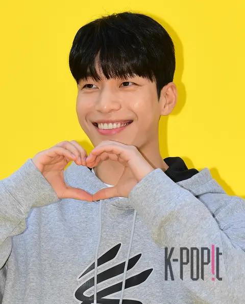 Wi Ha-joon — Launch