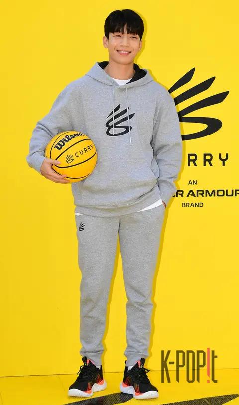 Wi Ha-joon — Launch