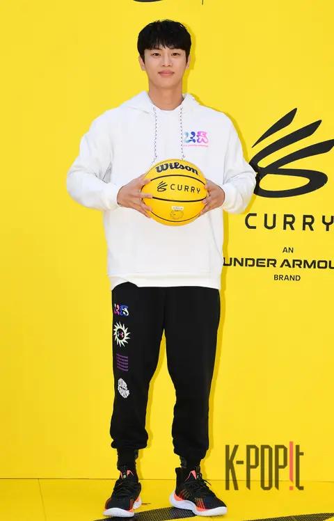 Lee Shin-young — Launch