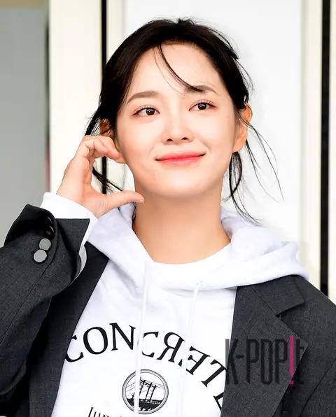 Kim Se-jeong — Airport