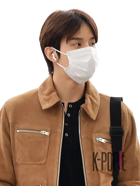 Jung-woo (NCT 127) — Airport