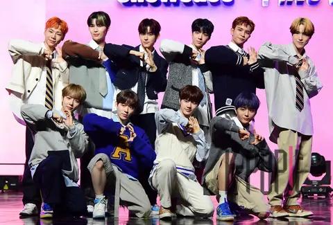 NINE.I — Showcase