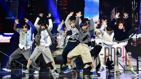 NINE.I — Showcase