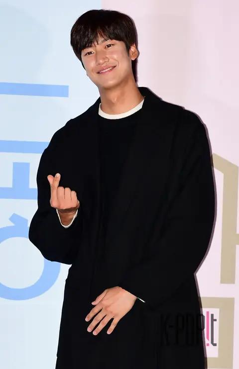 Na In-woo — Empathy Press Screening