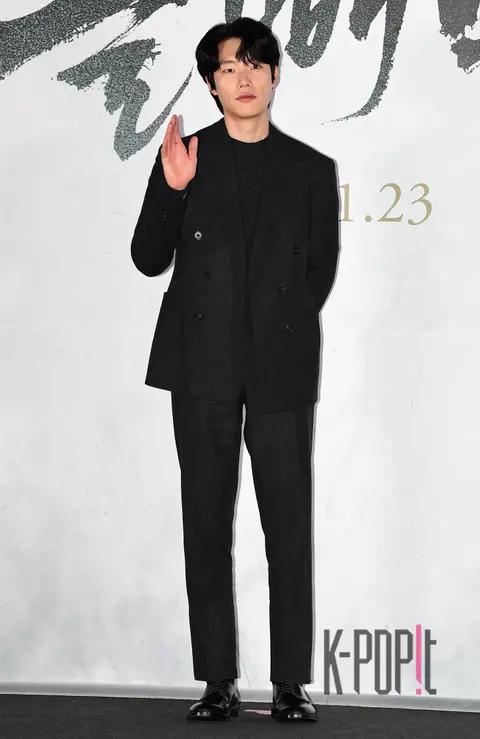 Ryu Jun-yeol — Night Owl Press Screening