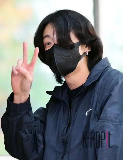 Jungkook (BTS) — Airport