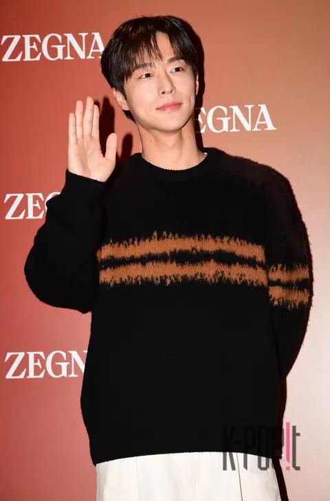 Bae In-hyuk — Launch