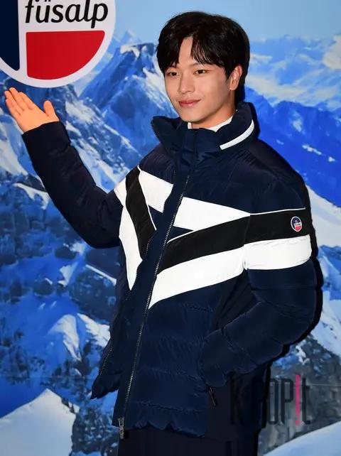 Yook Sung-jae — Launch