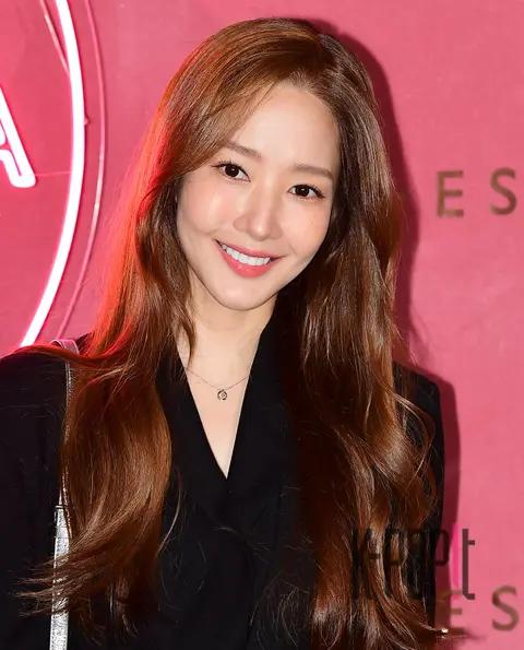 Park Min-young — Launch