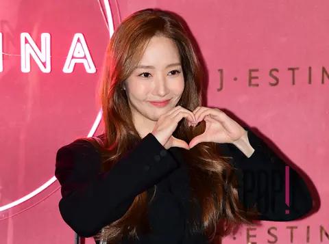 Park Min-young — Launch