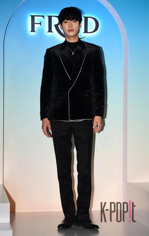 Ahn Hyo-seop — Launch