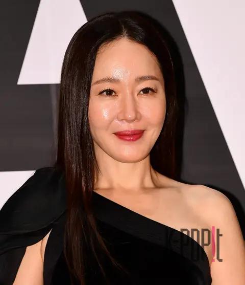 Eom Ji-won — Launch