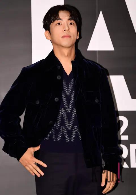 Ju Jong-hyuk — Launch