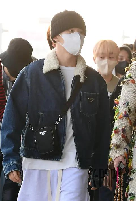Hoshi (SEVENTEEN) — Airport