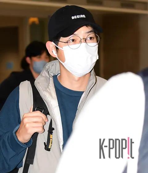 Song Joong-ki — Airport