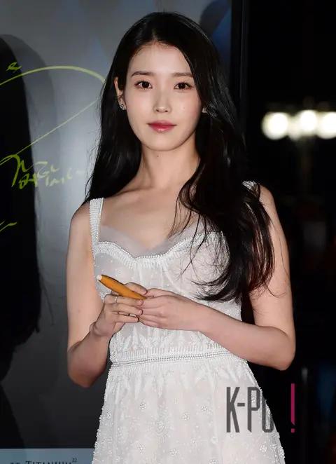 Lee Ji-eun — Blue Dragon Film Awards