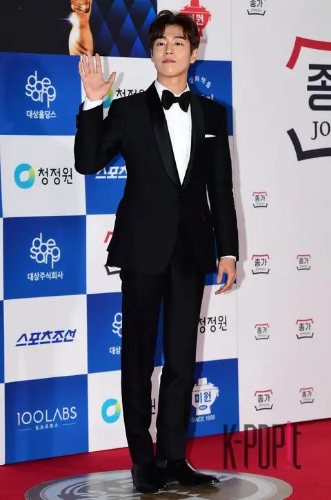 Lee Hyun-woo — Blue Dragon Film Awards