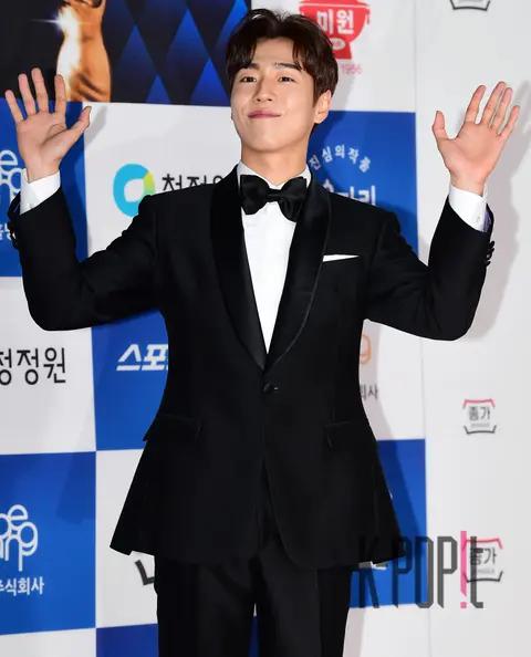 Lee Hyun-woo — Blue Dragon Film Awards