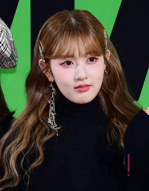 Sieun (STAYC) — Melon Red Carpet