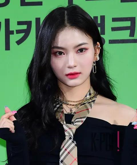 Isa (STAYC) — Melon Red Carpet