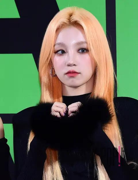 Yuqi ((G)I-DLE) — Melon Red Carpet