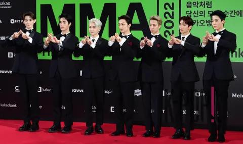 ATBO — Melon Red Carpet