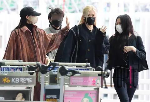 LISA, ROSÉ, Jisoo (BLACKPINK) — Airport