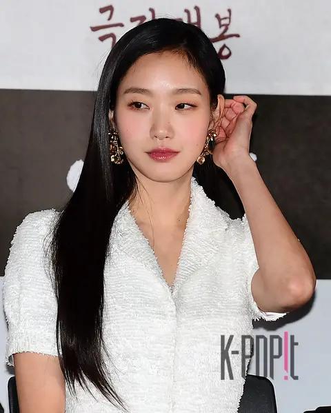 Kim Go-eun — Hero Press Screening — 2022-12-08