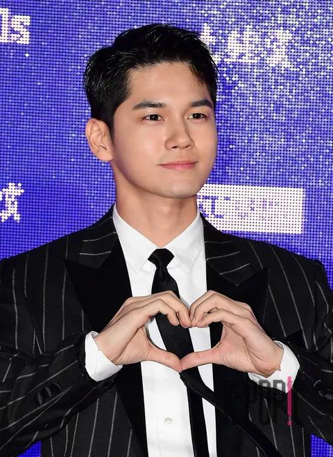 Ong Seong-wu — Grand Bell Awards