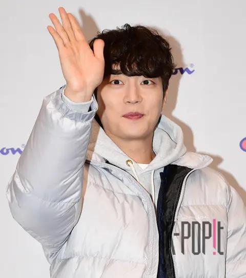 Yoon Doo-joon — Launch