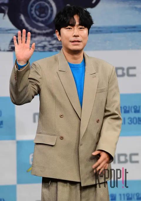 Lee Si-eon — Around the World Since Birth Production Briefing
