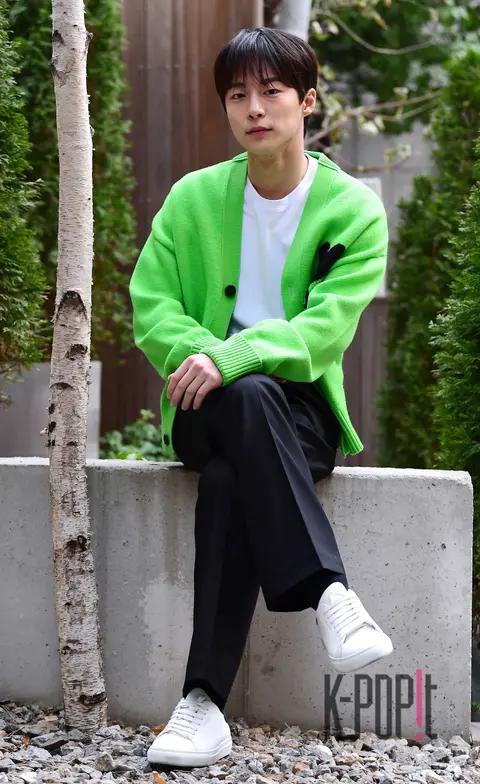 Bae In-hyuk — Interview