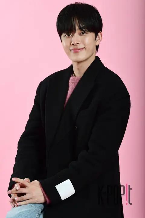 Yoo Seon-ho — Interview