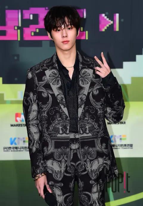 Kim Woo-seok — KBS Song Festival
