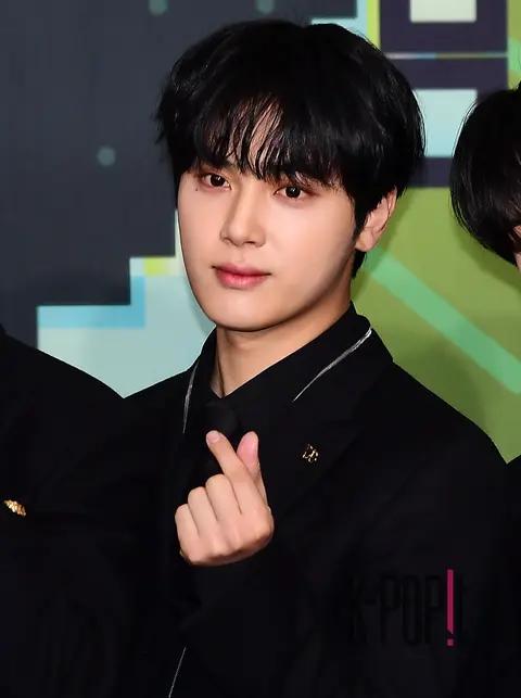 Ju Haknyeon (THE BOYZ) — KBS Song Festival