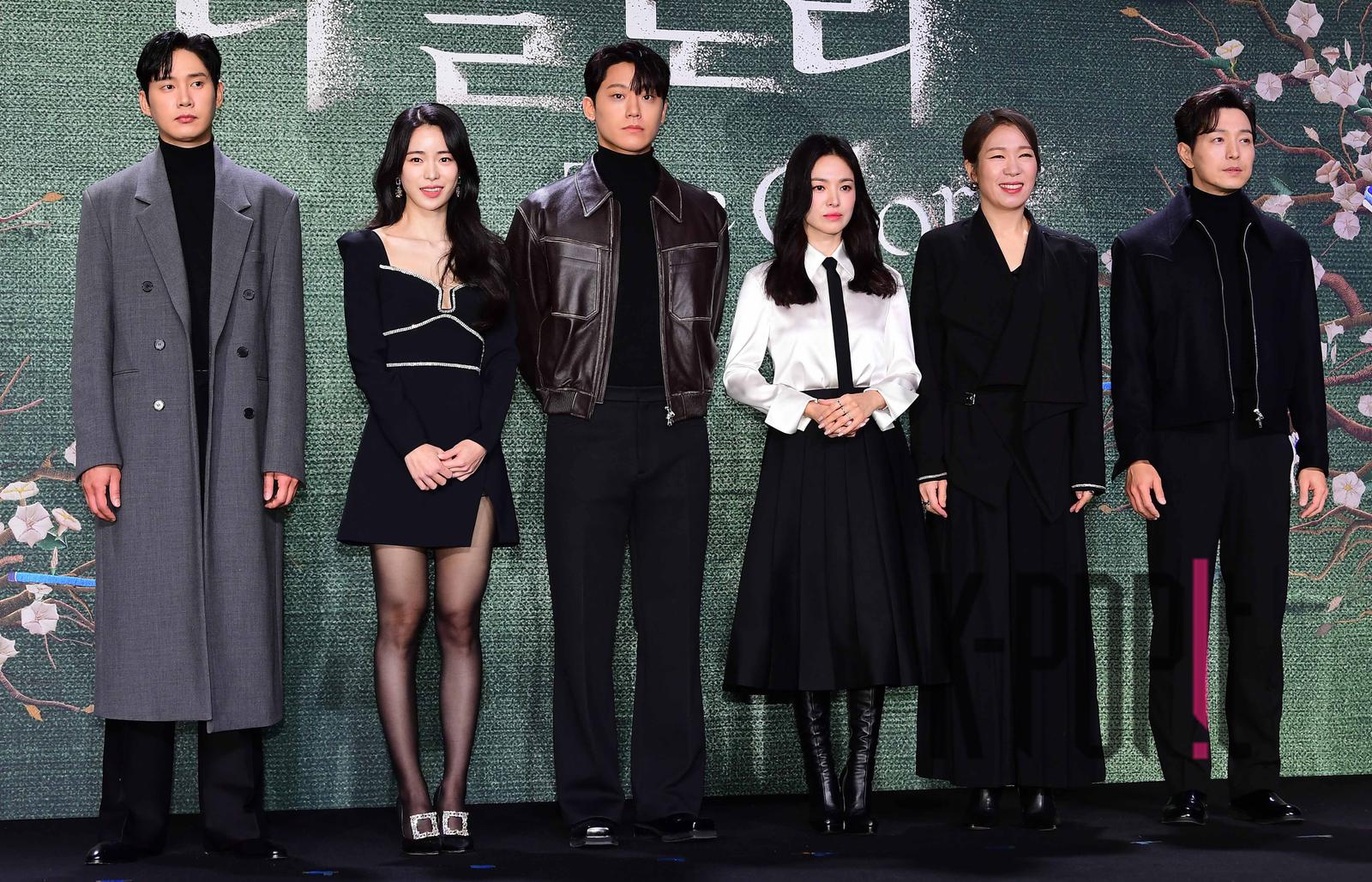 Park Sung-hoon, Im Ji-yeon, Lee Do-hyun, Song Hye-kyo, Yim Hye-ran, Jung Sung-il — The Glory Production Briefing — 2022-12-20