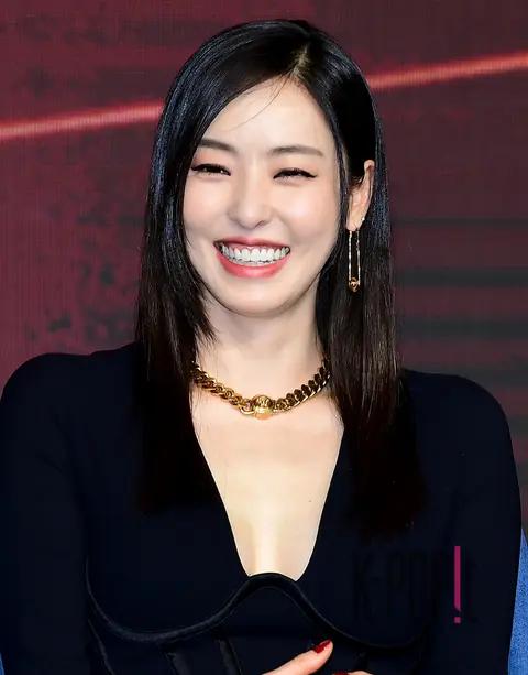Lee Da-hee — Island Production Briefing