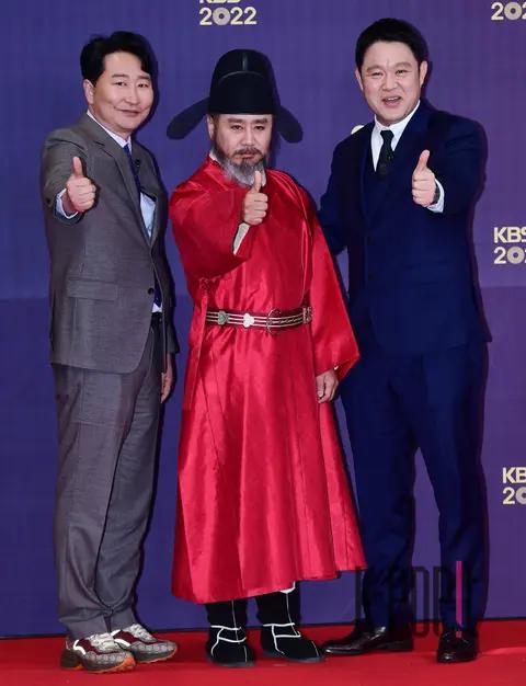 Choi Guk, Lee Kwang-ki, Kim Goo-ra — KBS Entertainment Awards