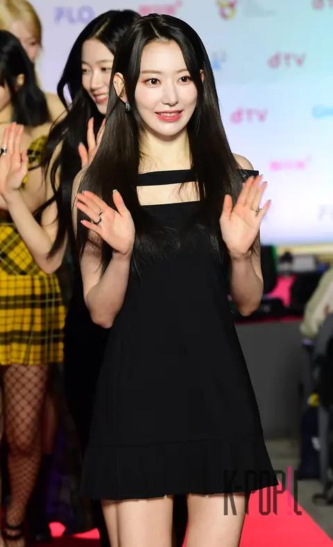 SAKURA (LE SSERAFIM) — SBS Gayo Daejeon