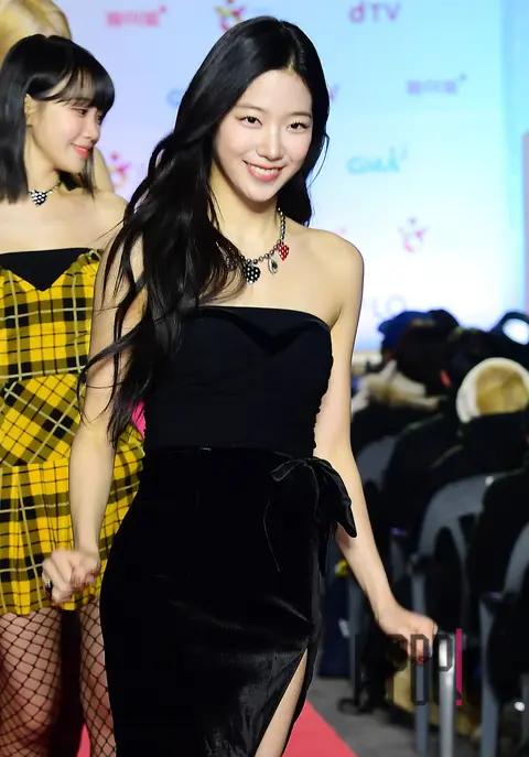 KAZUHA (LE SSERAFIM) — SBS Gayo Daejeon