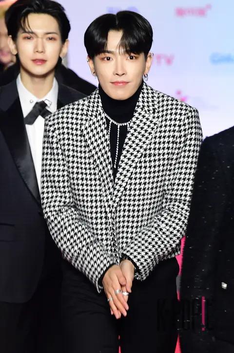 Hongjoong (ATEEZ) — SBS Gayo Daejeon
