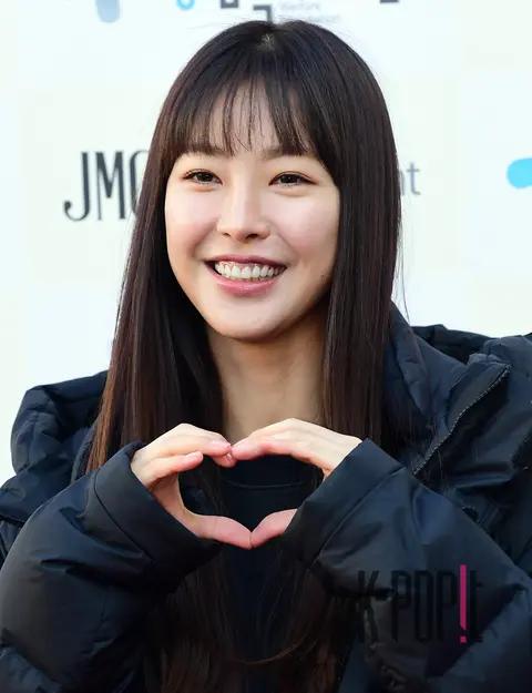 Go Won-hee — Sharing Love Kimchi