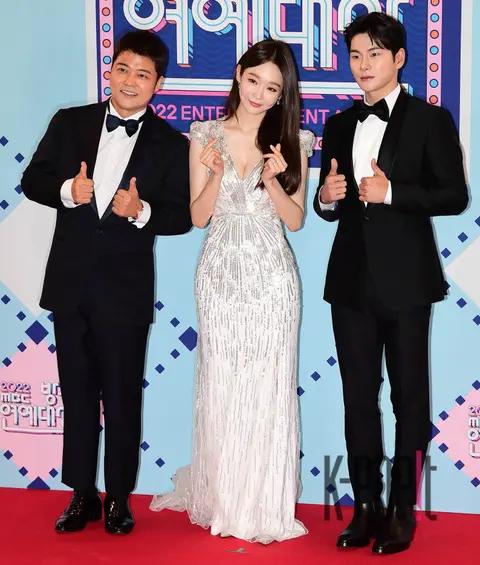 Jeon Hyun-moo, Kang Min-kyung, Lee Lee-kyung — MBC Entertainment Awards