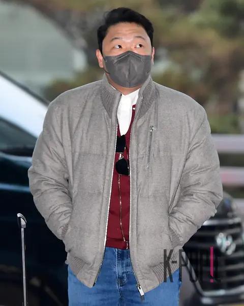 PSY — Airport